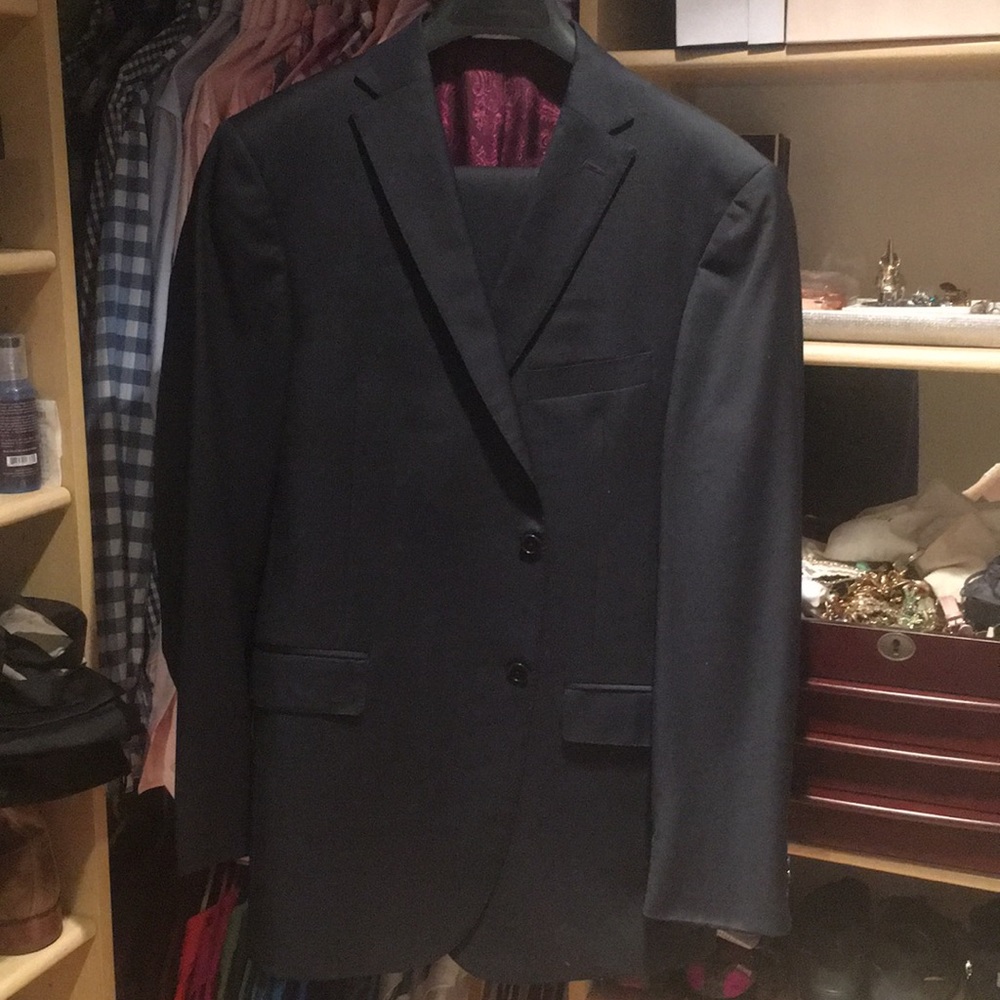 Hickey Freeman Suit - Picture 1 of 4